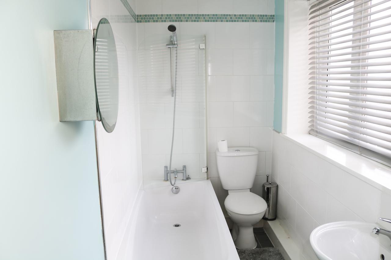 Parks Nest 5 Apartment Кингстън ъпон Хъл Екстериор снимка