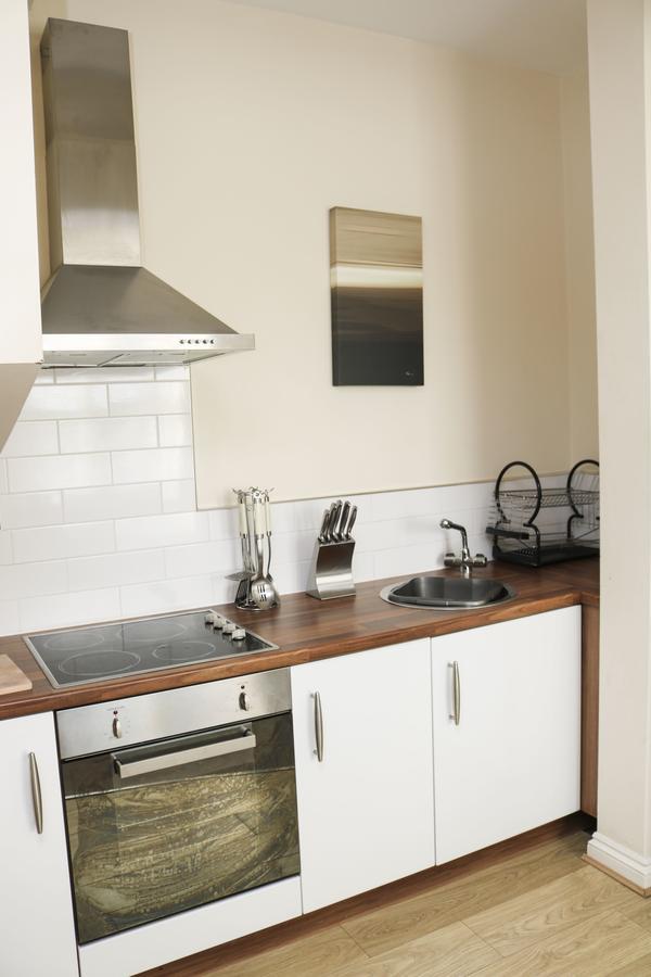 Parks Nest 5 Apartment Кингстън ъпон Хъл Екстериор снимка